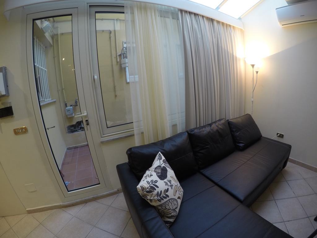 Michelangelo Boutique Apartment Неаполь Экстерьер фото